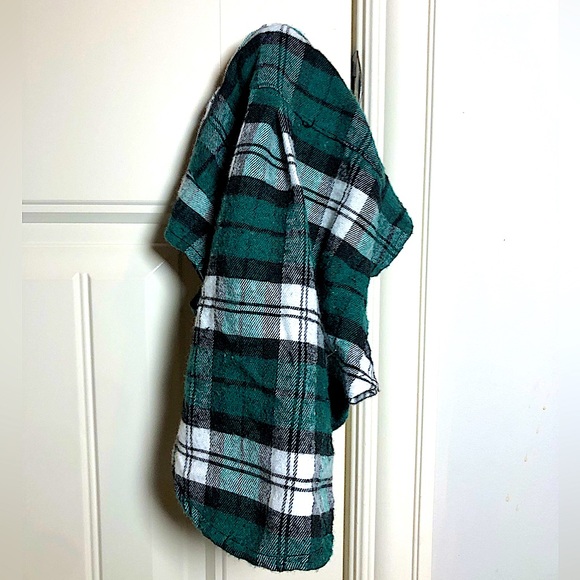 Button Down Green Plaid Shirt for Small Dogs- Size L- NEW!